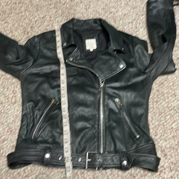 Zara real leather moto style jacket - Picture 5 of 13